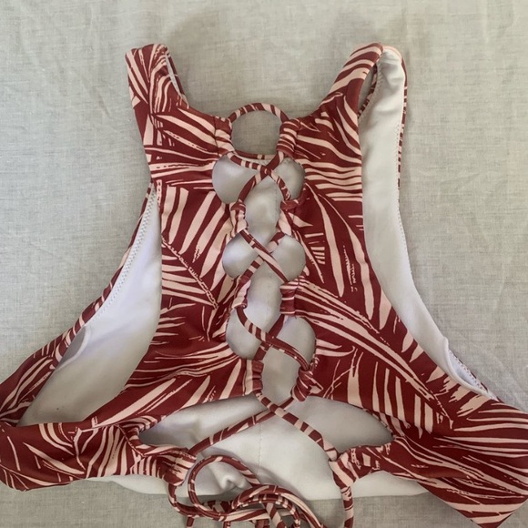 🦀❣️SUPER CUTE BURNT ORANGE BIKINI TOP❣️🦀 - Picture 2 of 3